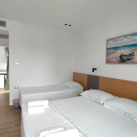 Paja 3* Ksamil